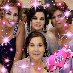 Meet your Posher, Evelia